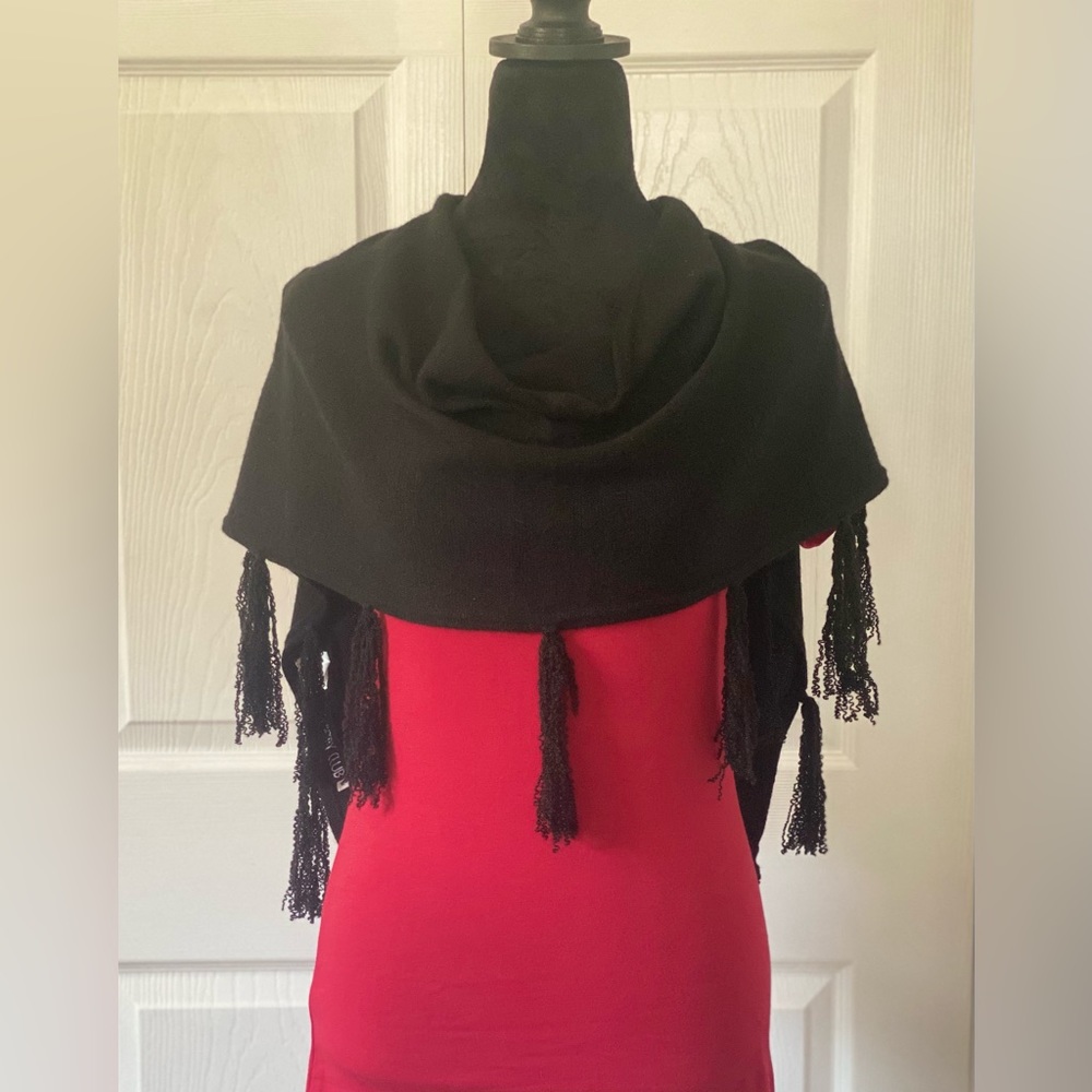 🌸 3 for $12 Women’s Scarf - Picture 3 of 5